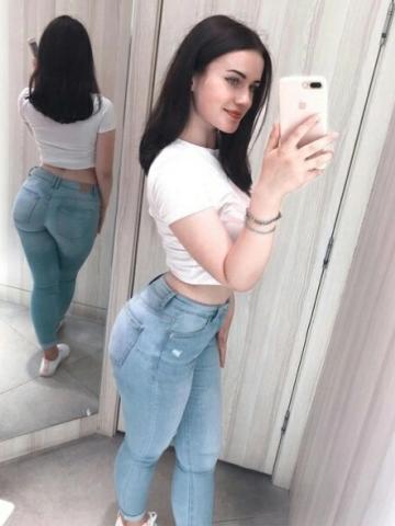 Джулия Учительница Реал